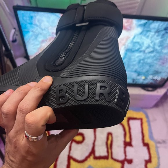 Burberry  - Ankle Boots on Rubber Sole - Picture 2 of 9